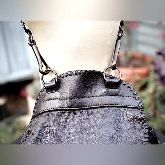 AllSaints — Spitalfields Vintage Shoulder Drawstring Bag - Picture 5 of 5